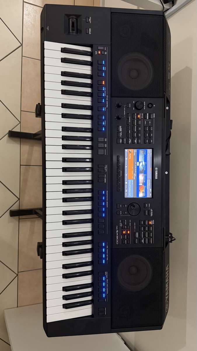 YAMAHA PSR-SX900 (Bag, Keyboard stand, Sustain pedal included) - Image 8