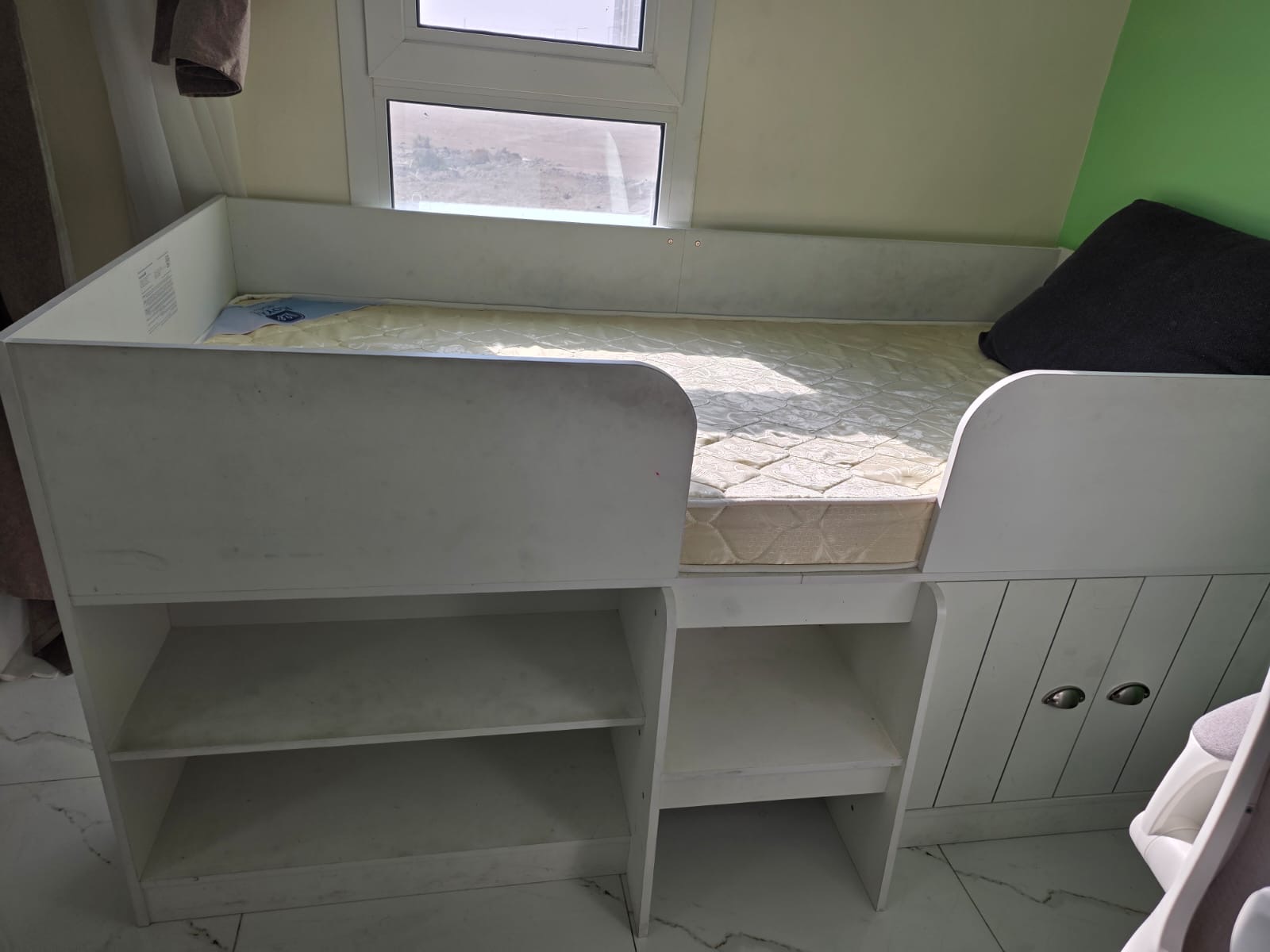Bed and mattress  - Image 6
