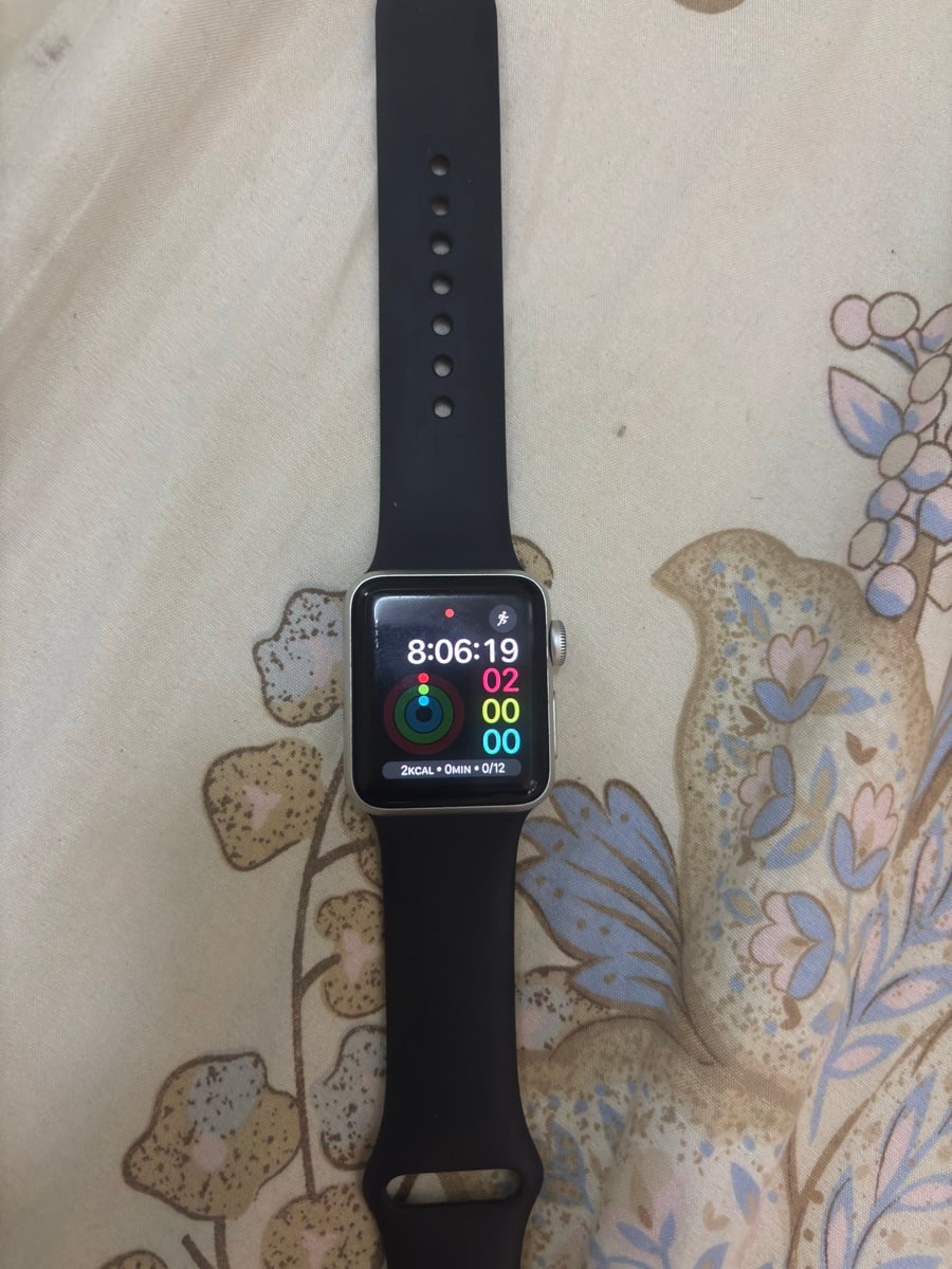 Apple Watch SE series 3 - Image 5