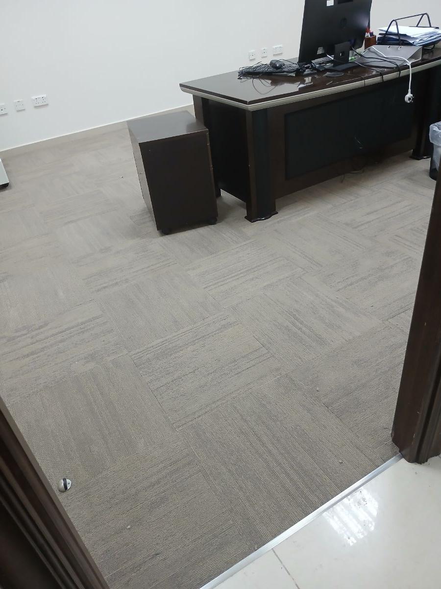 50x50 office tiles carpet flooring - Image 8
