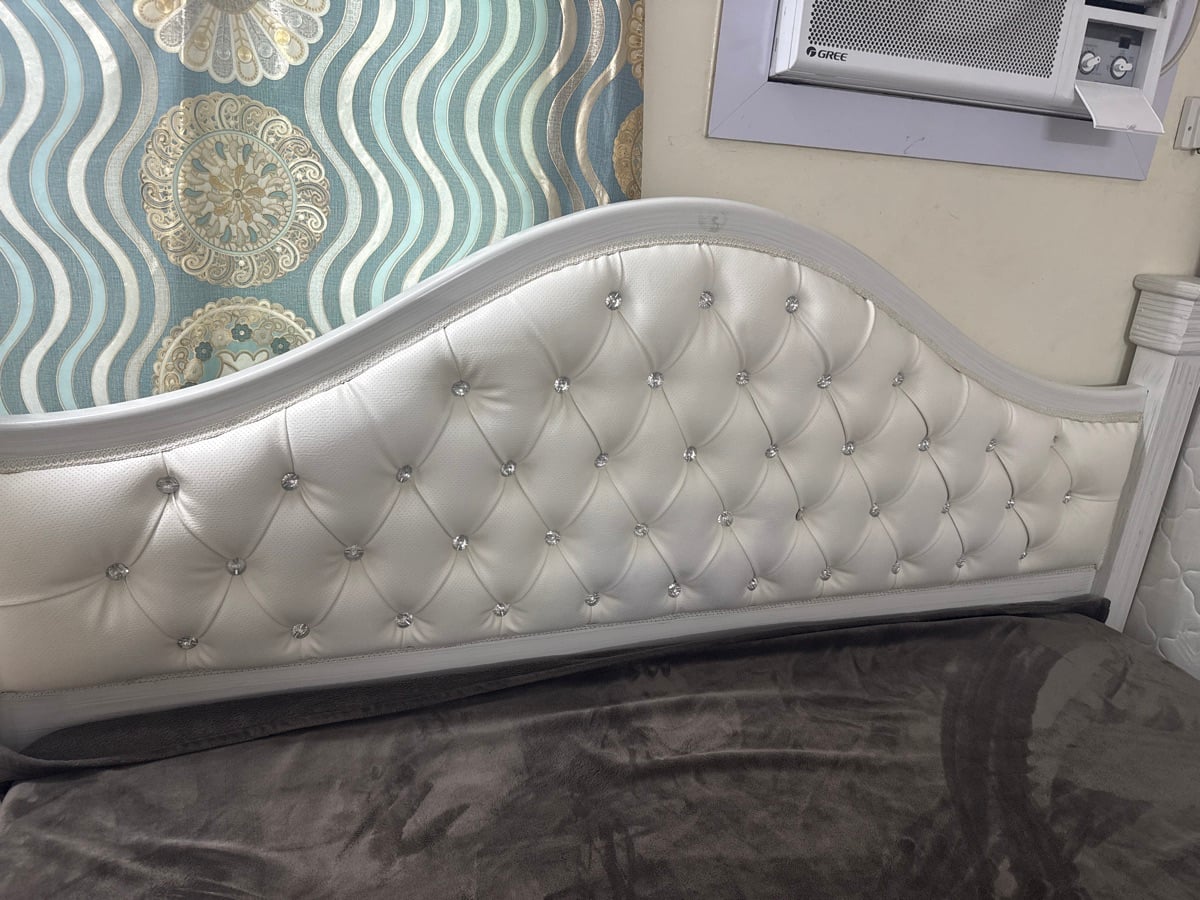 BED SET & MATTRESSES - Image 4