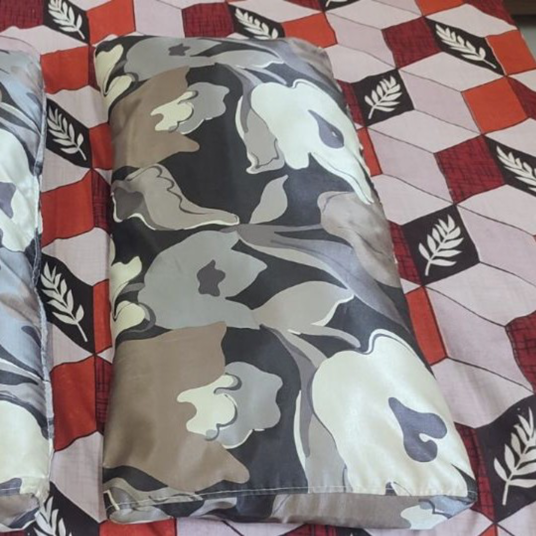 Sofa pillows 1 set (2nos) Size - 70 cm * 30 cm - Image 2