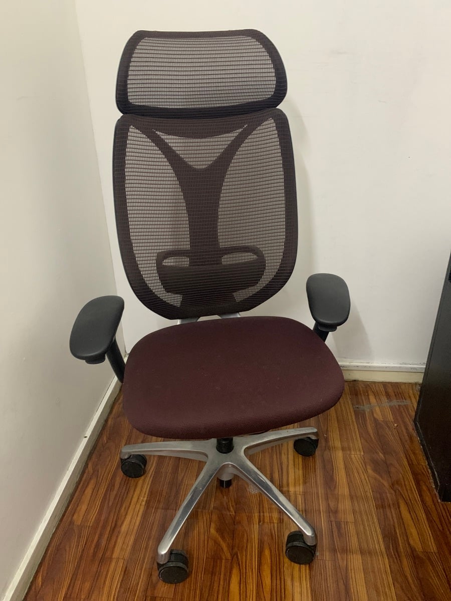 Chair and table - Image 1