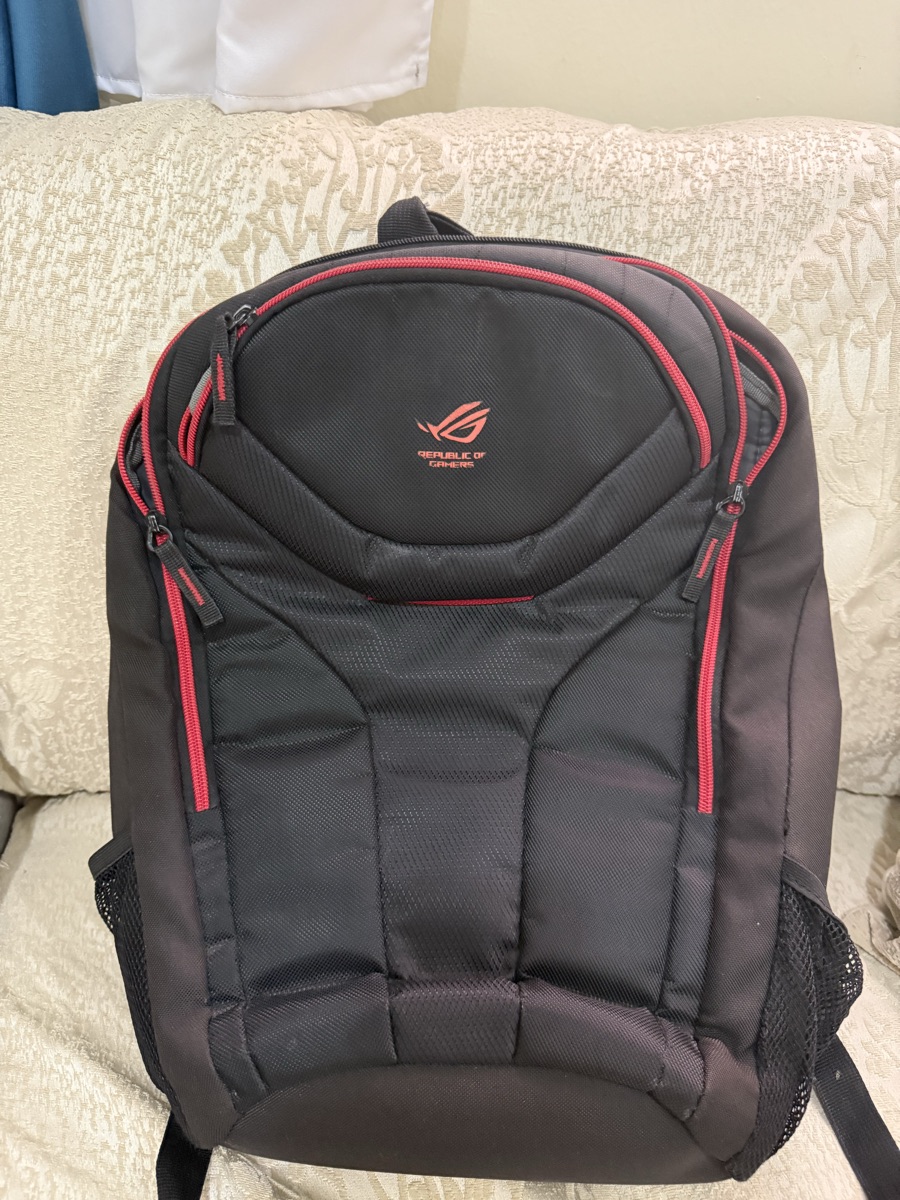 Lenovo Legion 5 Gaming Laptop with Ducky One 3 Gaming Keyboard and Accessories - Image 2