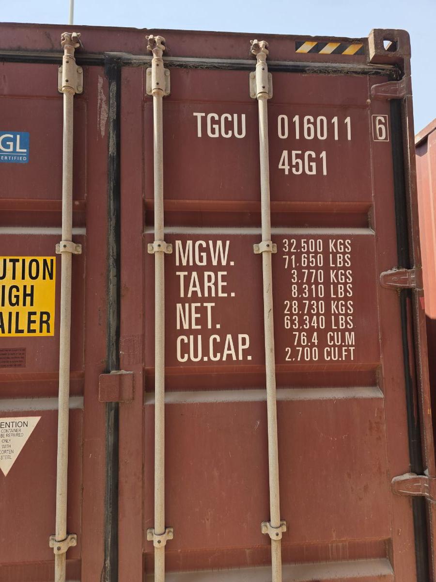 Containers & Cabins available 20 feet and. 40 feet - Image 3