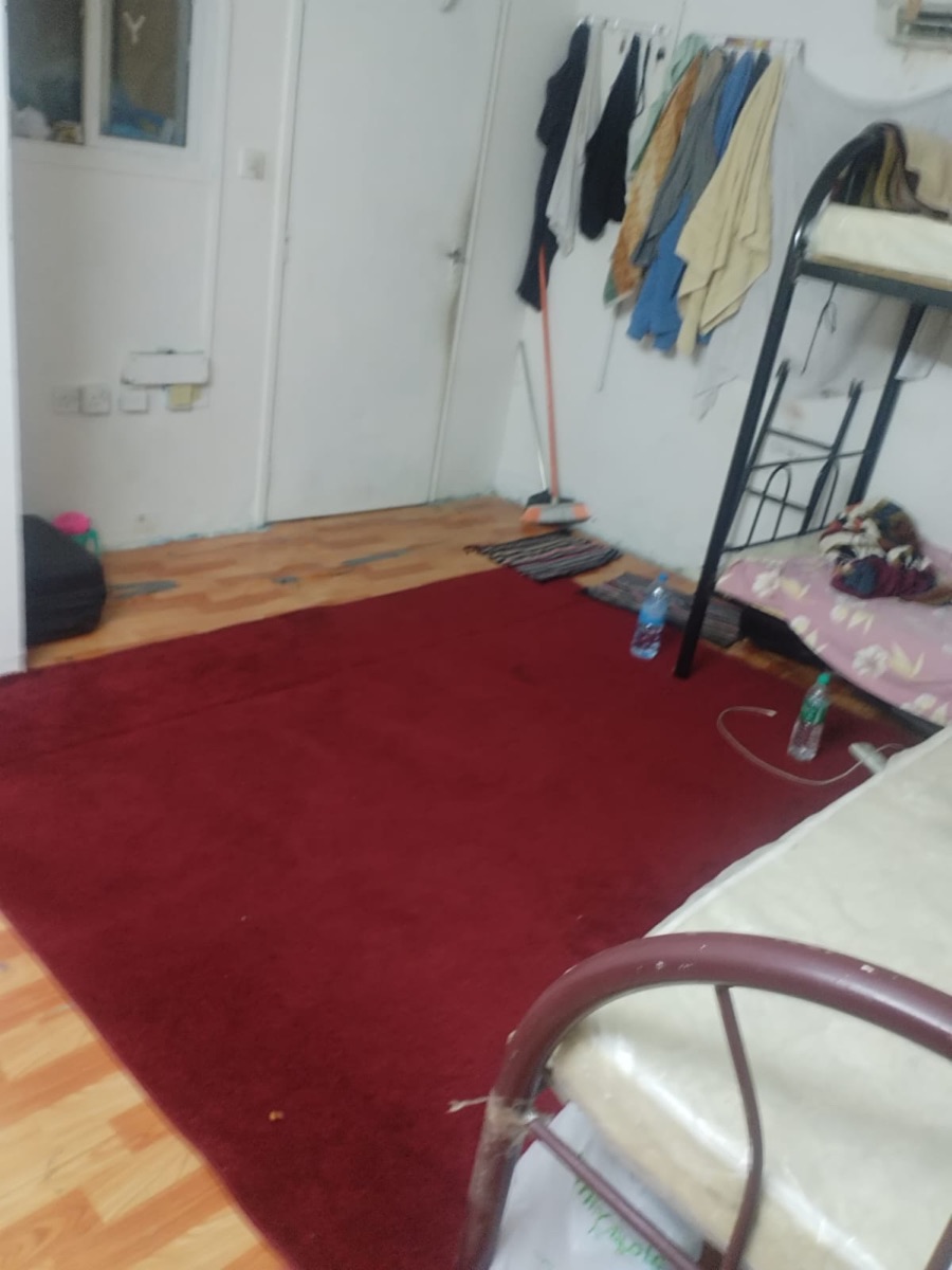 Bed Space in Matar Qadeem - Image 1