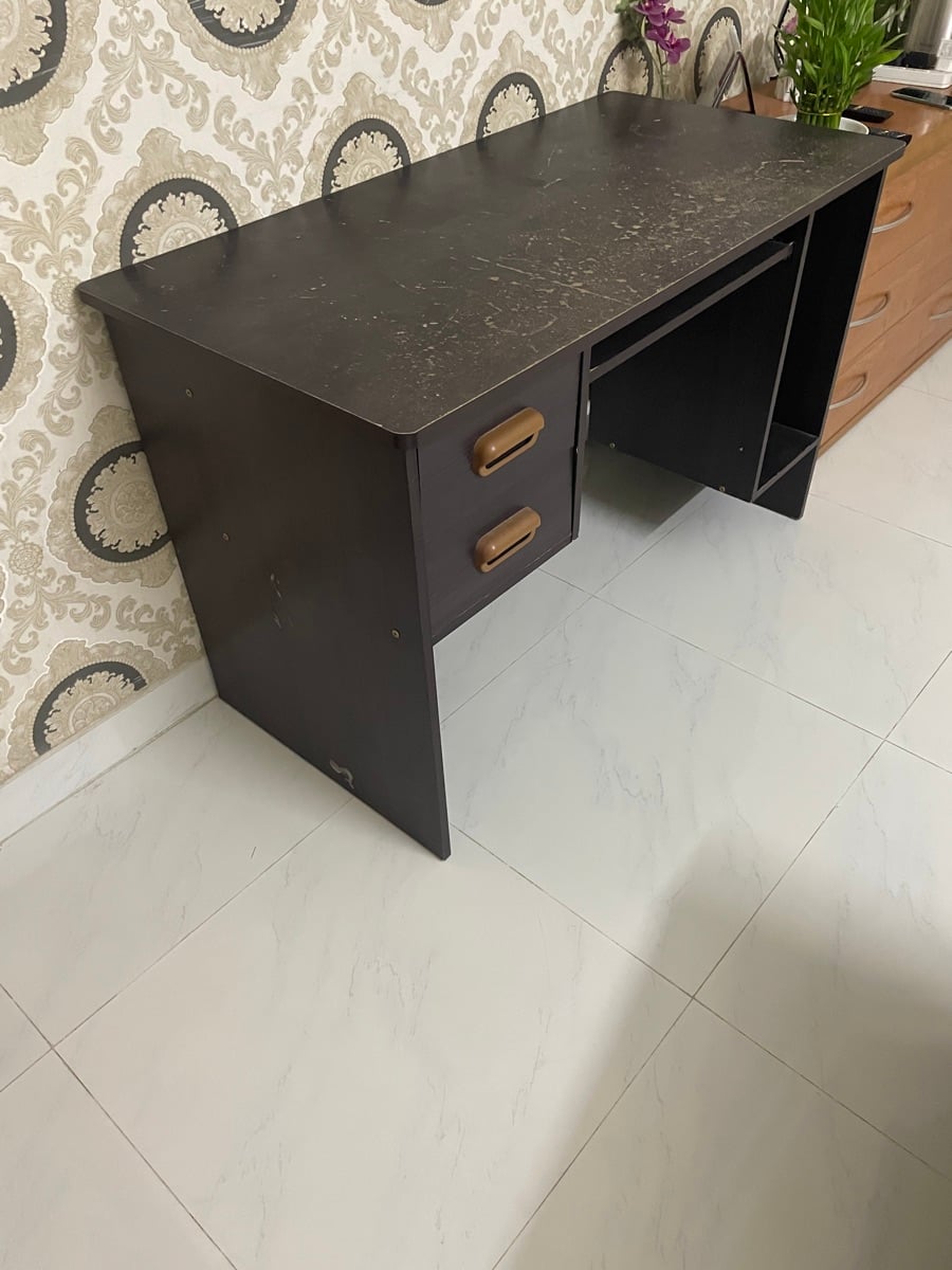 Computer + Study Table - Image 3