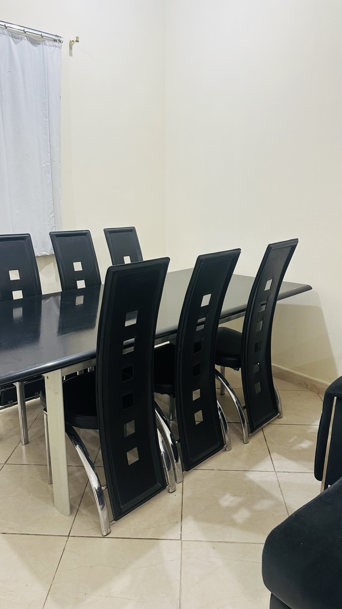 Dining Table with 6 chairs for urgent moving out sale - Image 3