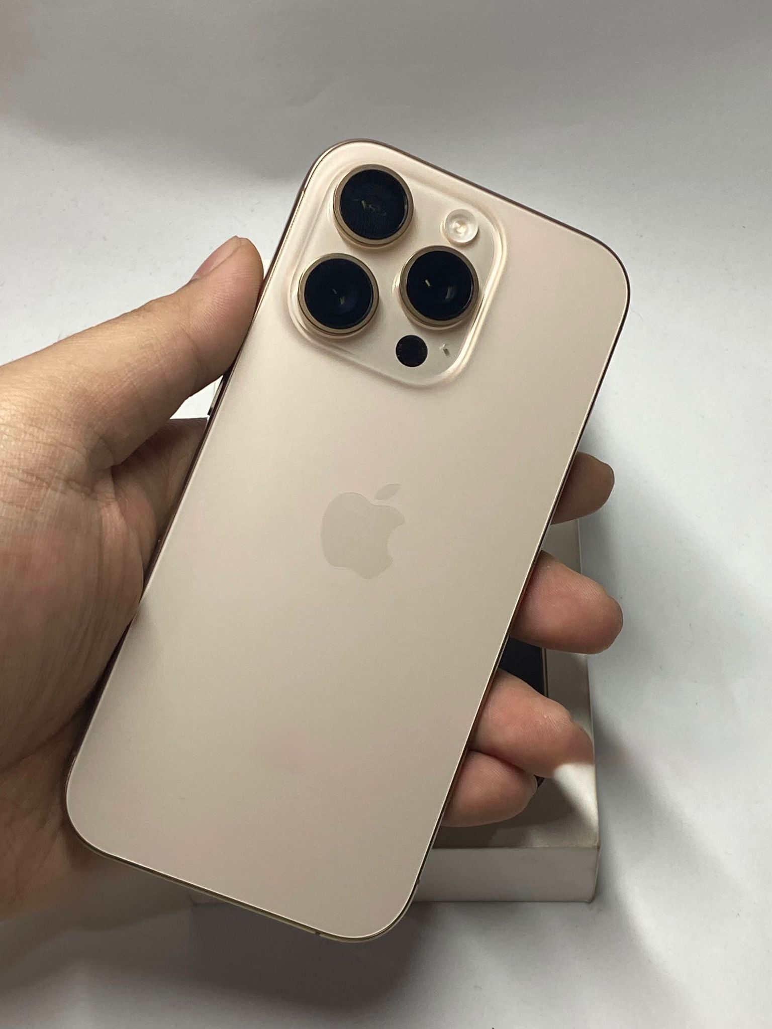 IPhone 16 pro 3 months used - Image 1