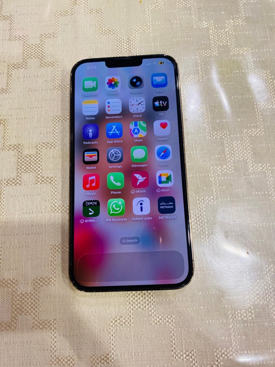 I phone 13 pro max 256gb gold - Image 8