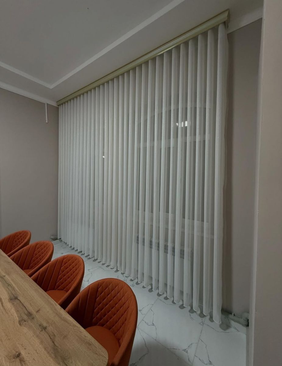Roller blind Vatika and curtain - Image 15
