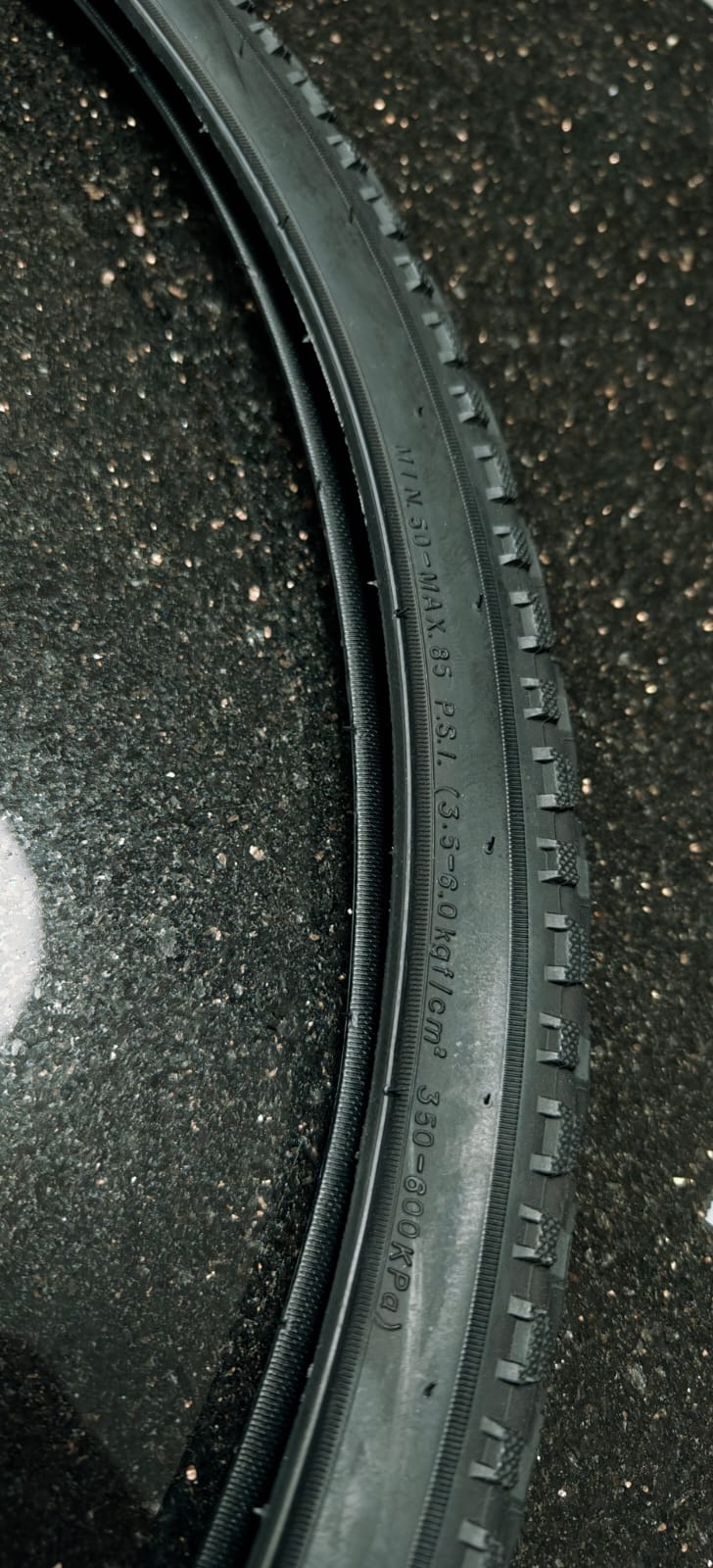 2 x KENDA tyre for bike 700x45C 28"  - Image 6