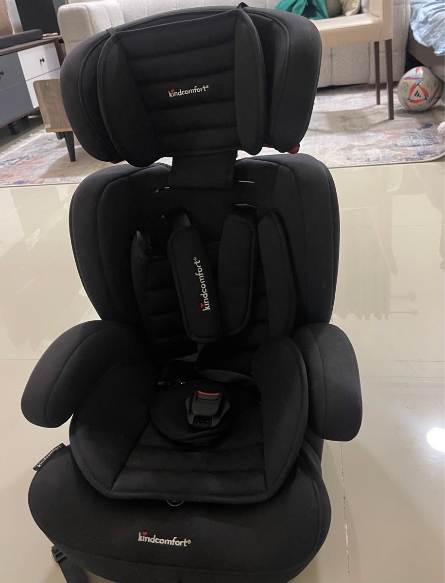 Less used car seater - Image 2