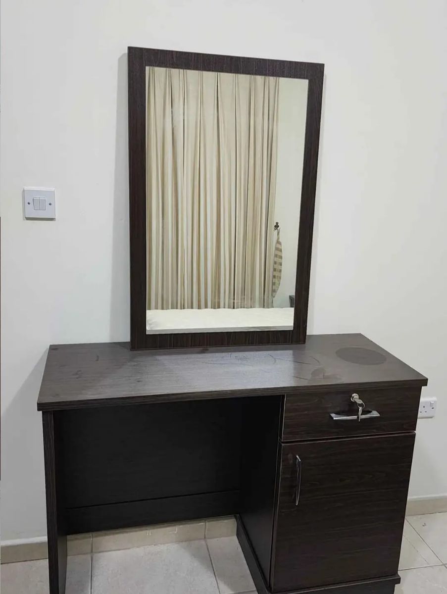 Qatar Airways Furniture available - Image 11