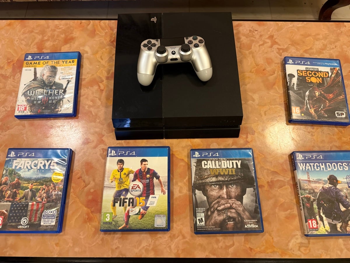 PlayStation 4 Console with Controller & Games – Excellent Condition - Image 1