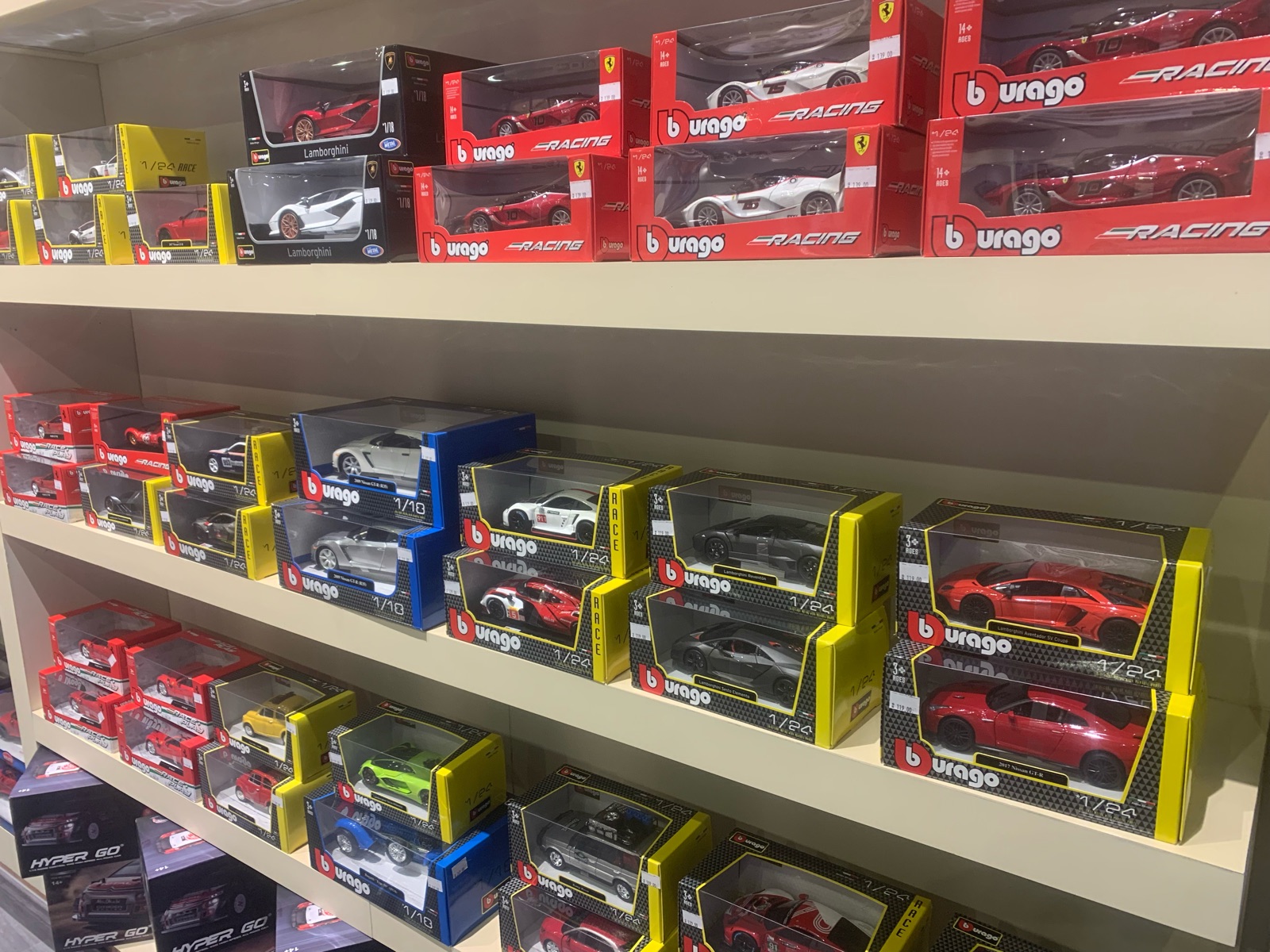 RC Car  / Lipo battery / Charger / Esc / Servo - Image 8
