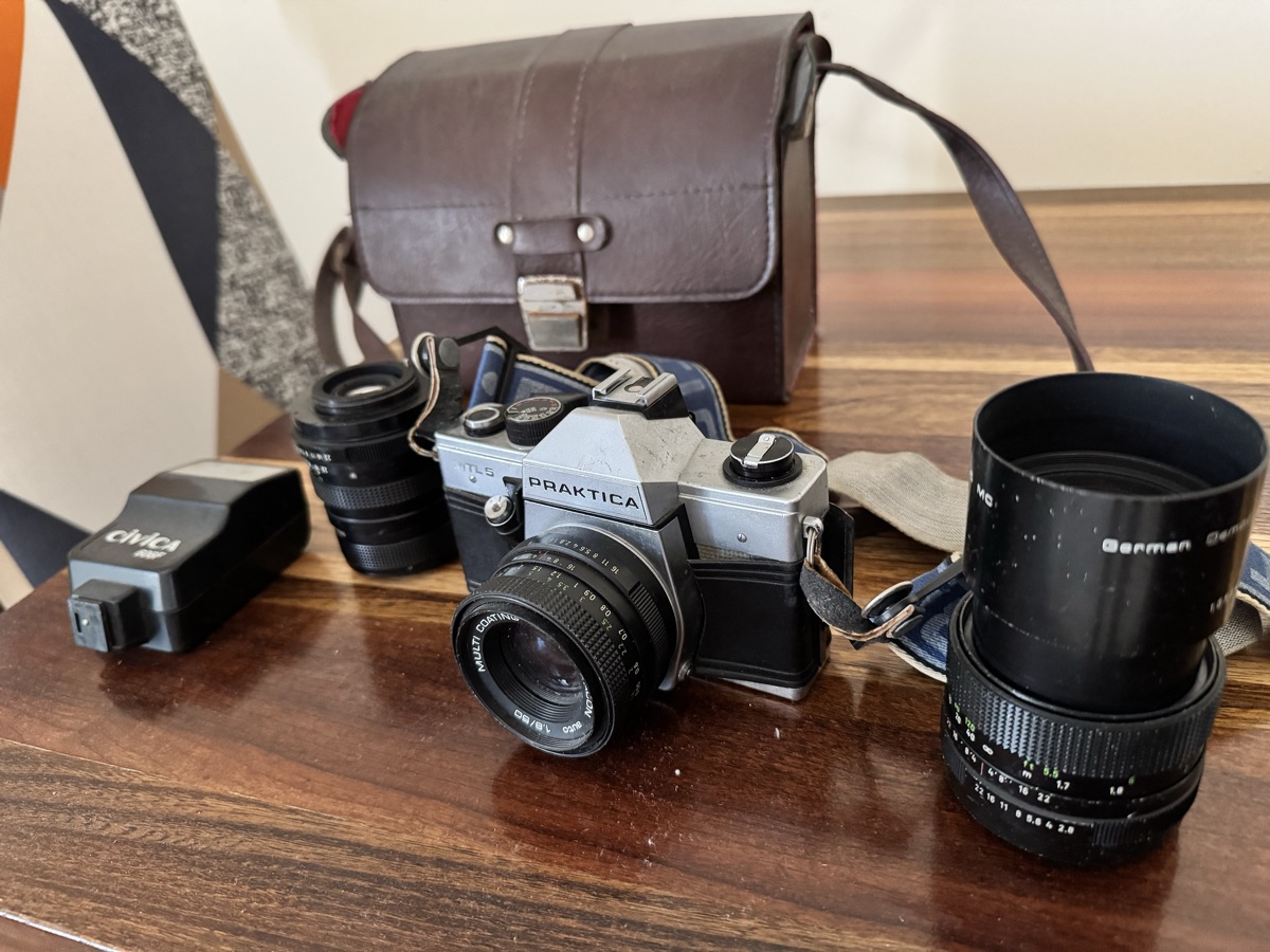 Camera praktica for collection - Image 4
