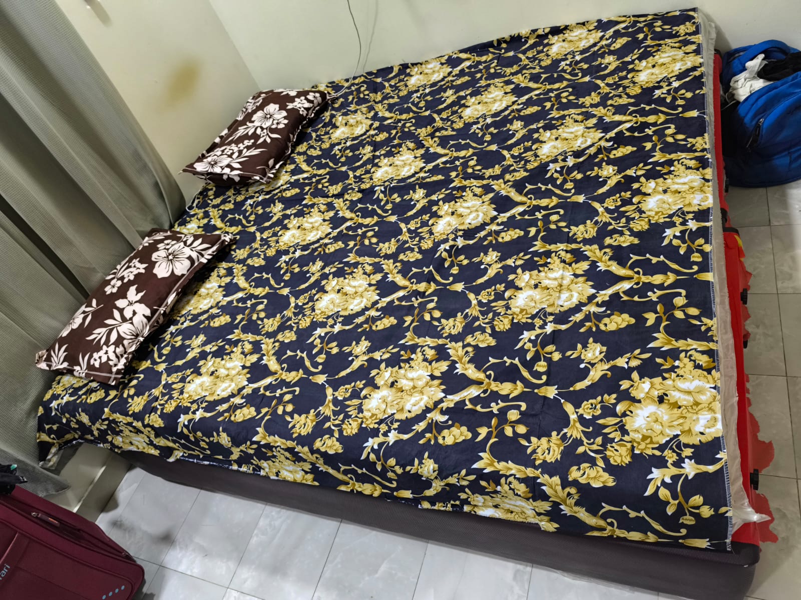 BED + NEW MATRESS (COVER NOT YET REMOVED) - KING SIZE (200X180mm, 200mm THICK) - Image 2