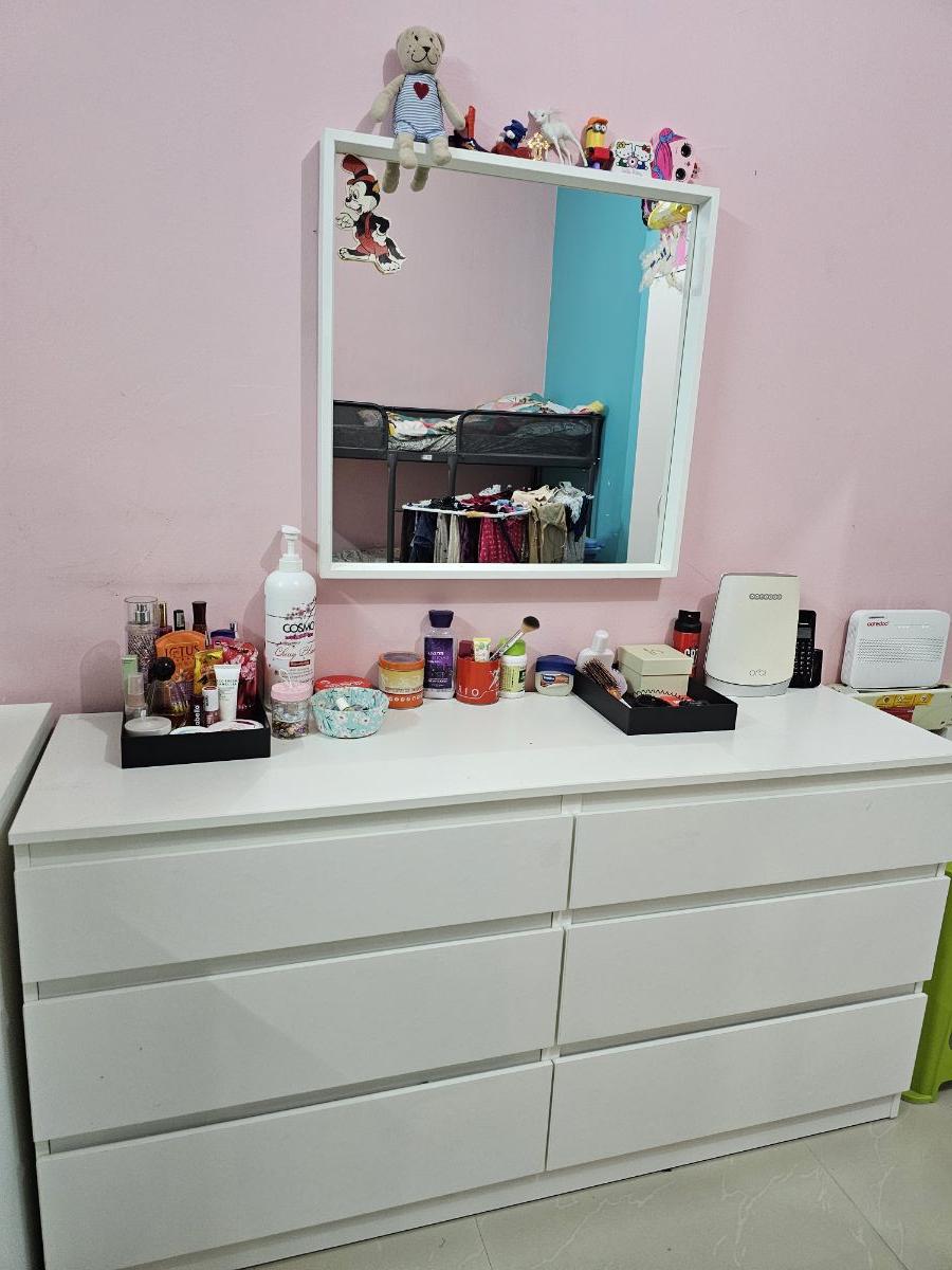 Dressing cum wardrobe table, 2 door cubaord kids - Image 2