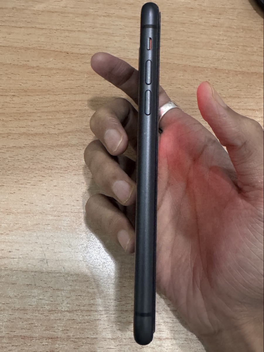 Iphone 11 / 128GB - Image 7