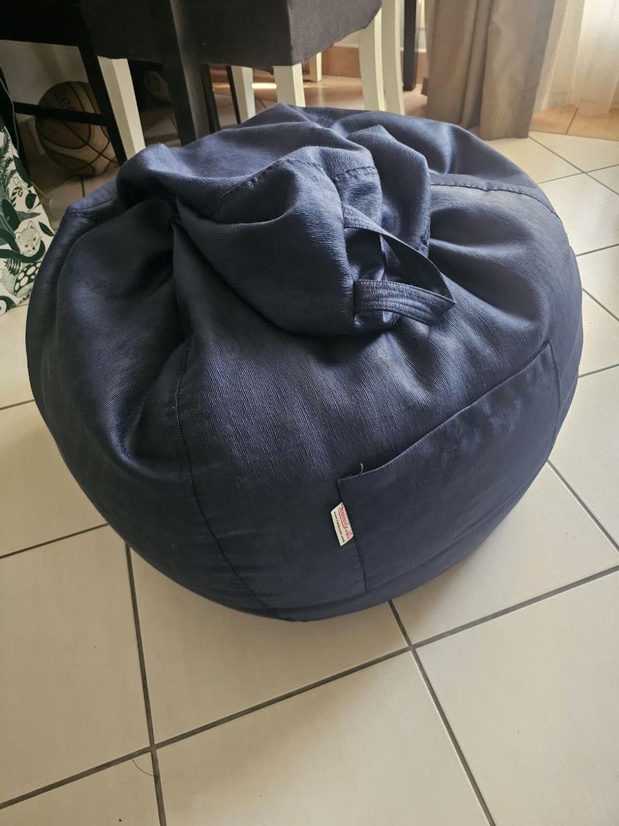 Mirror and bean bag chair - Image 8