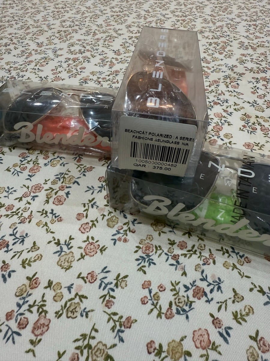 Blenders Sunglasses - Image 7