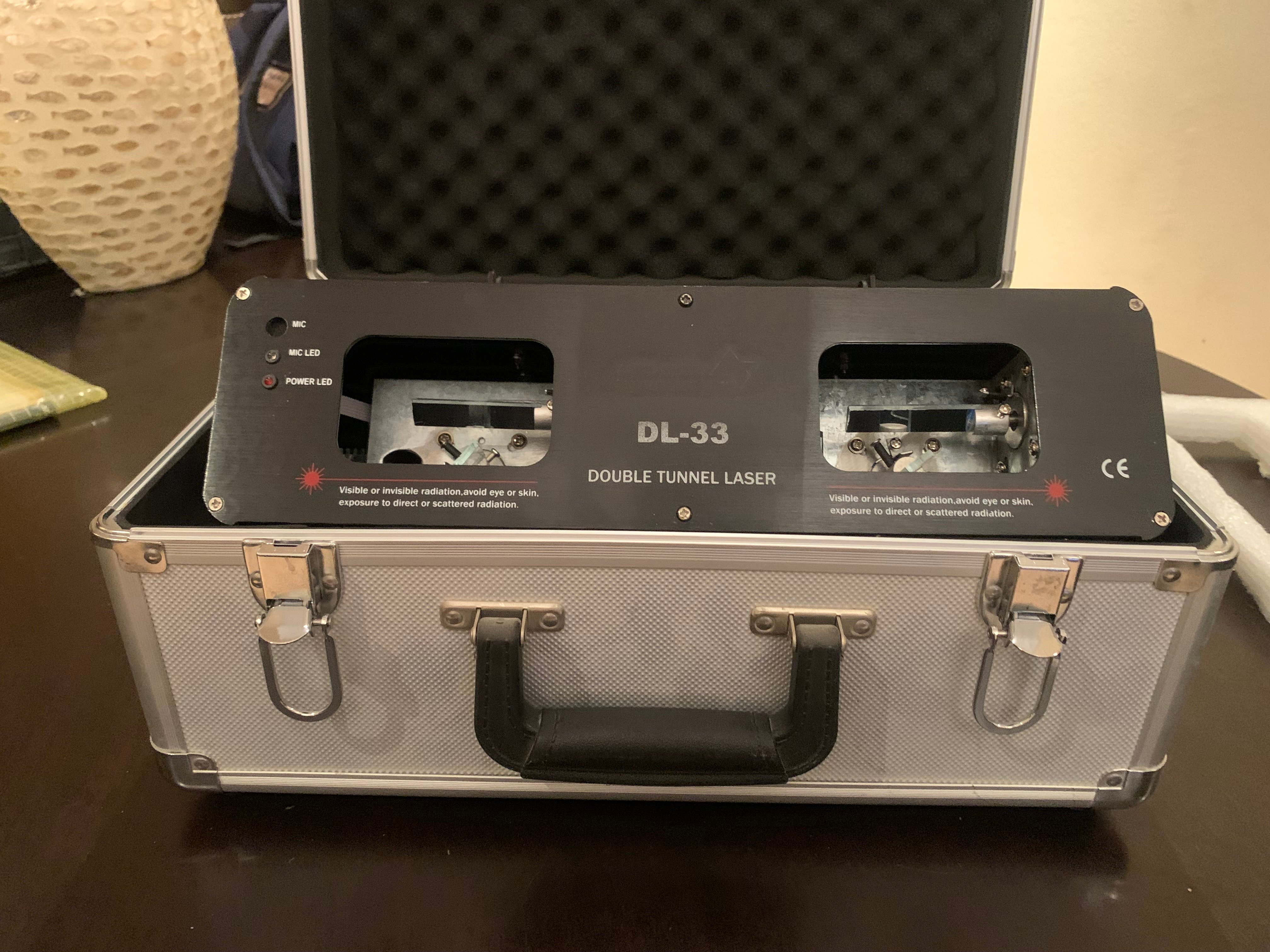 Laser light 100mw with Flight Case / Dual Window - Image 3