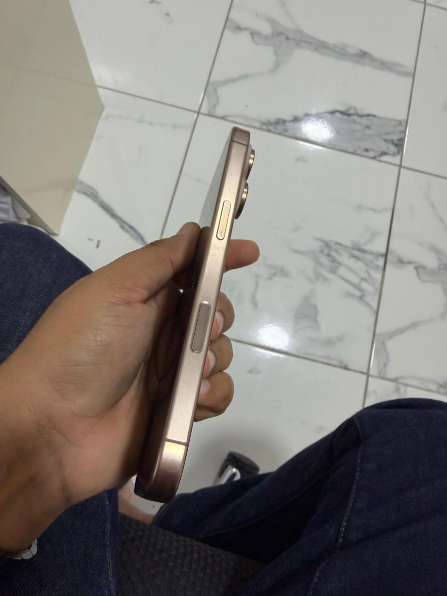 iPhone 16 Pro – 256GB – Natural Titanium - Image 6