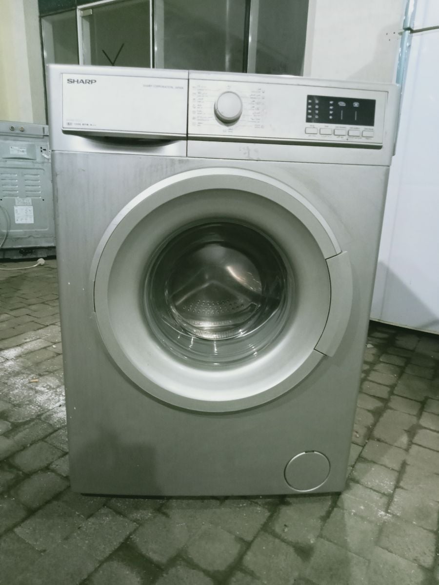 Sharp 7 kg washing machine available for sale - Image 2