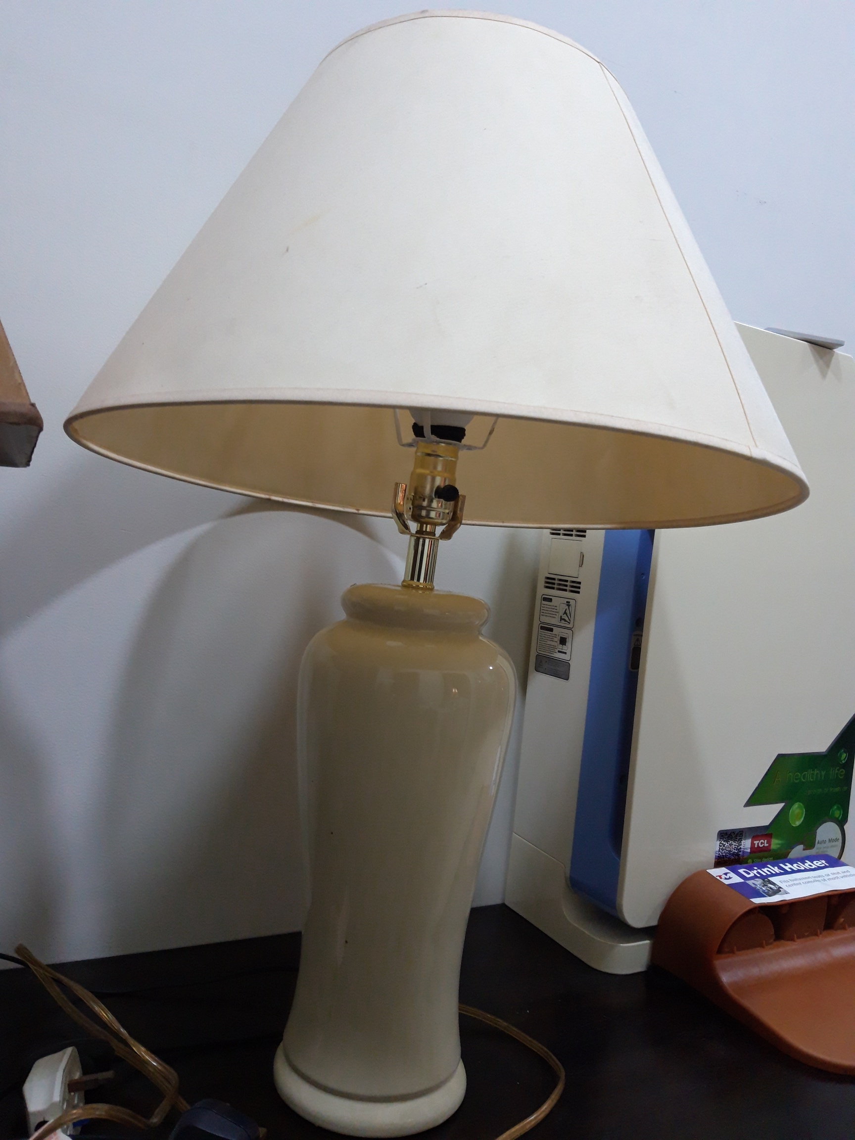 TABLE LAMP - Image 2