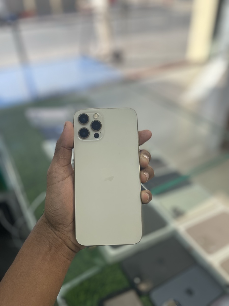 iPhone 12 Pro - Image 1