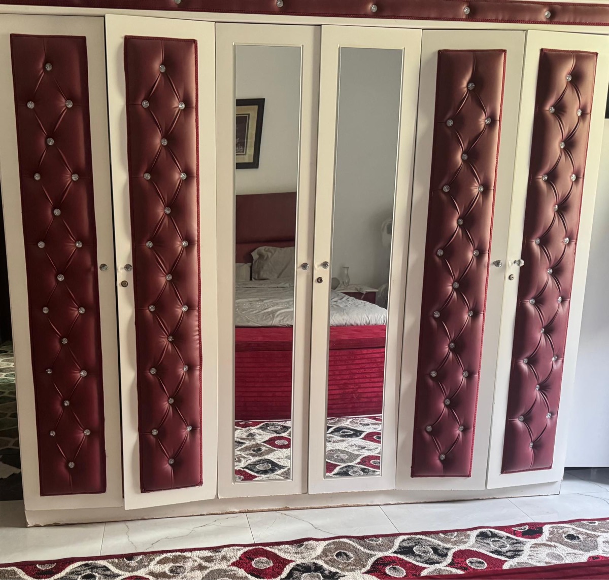 Bedroom for sale - Image 3