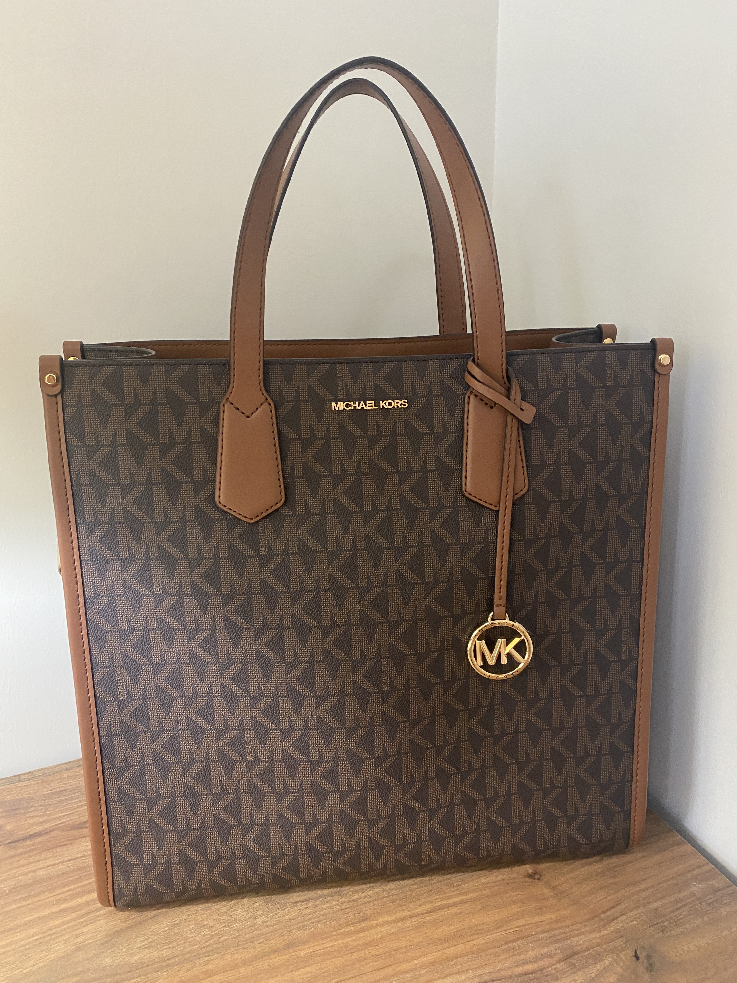 Michael Kors Tote Bag – Like New - Image 1