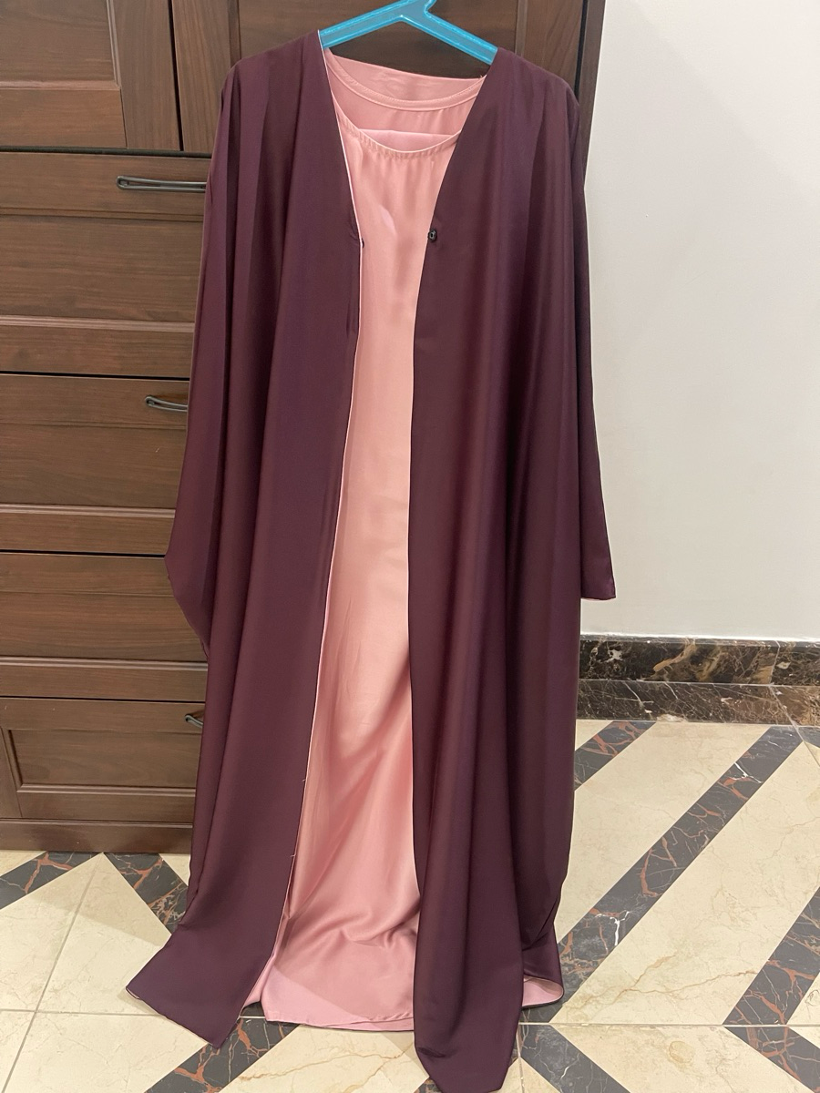 Girls 2 piece abaya’s, satin and soft - Image 4
