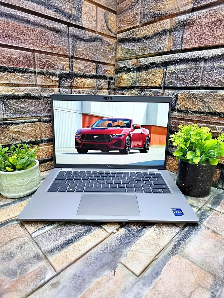 Dell core i7 16 Gb Ram 512 GB SSD Fresh condition - Image 1