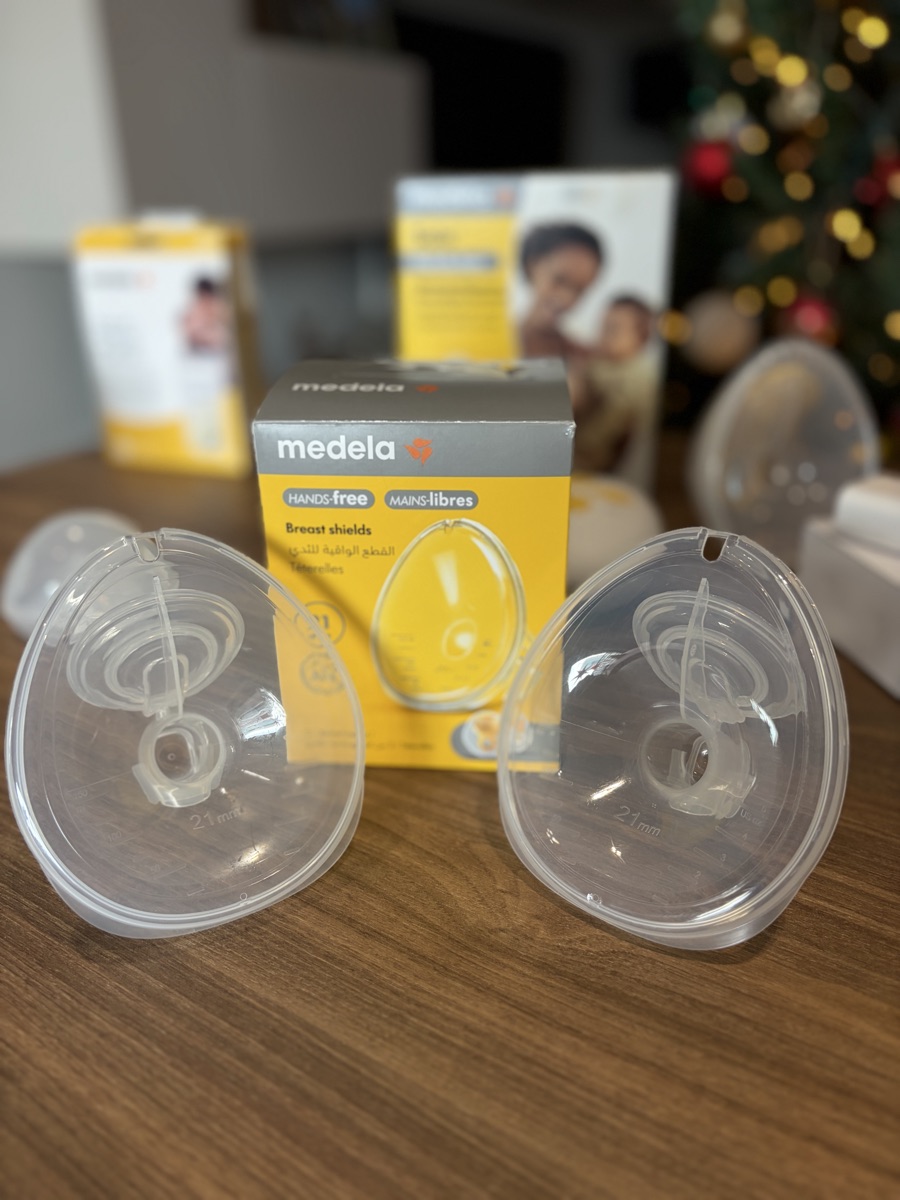 MEDELA Solo Hand-free breast pump - Image 1