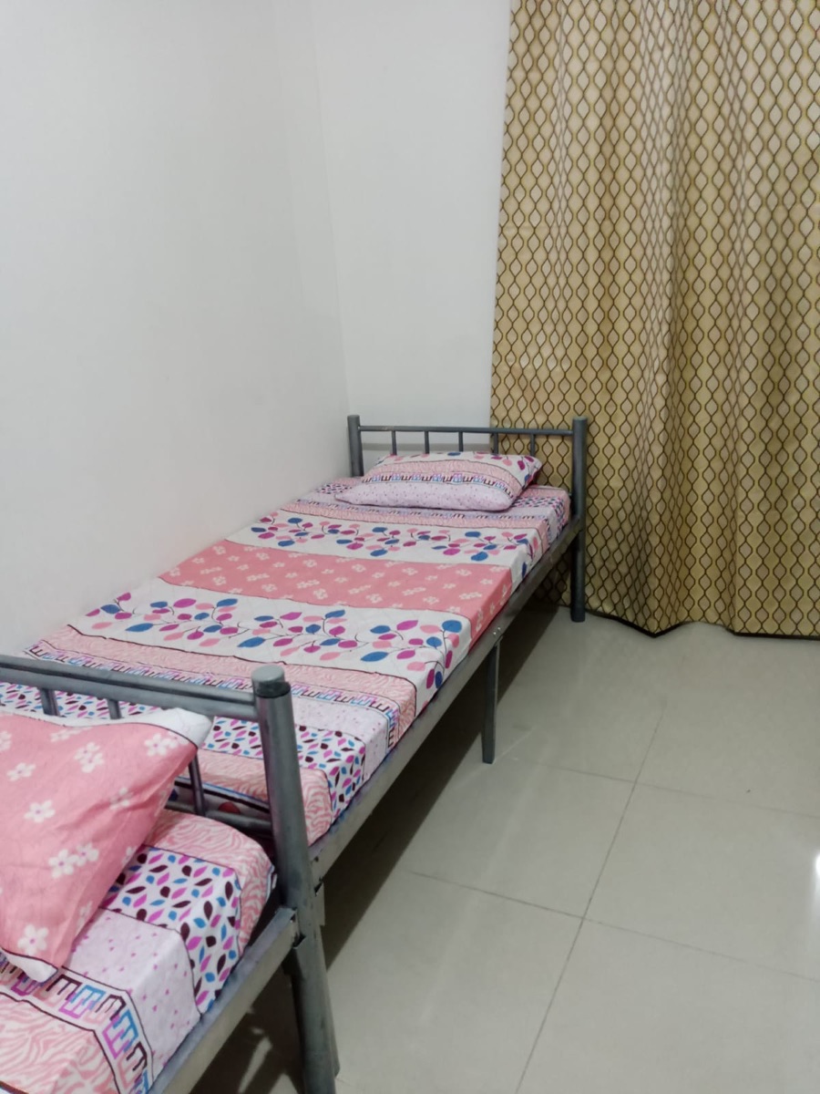 Bed Space available for Executive Bachelor Near Metro Station - Image 11