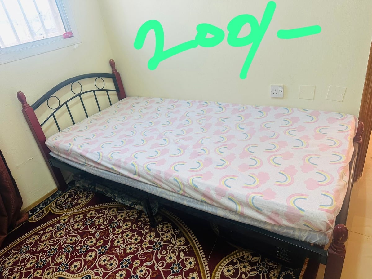 Single & double bed with mattress - Image 2