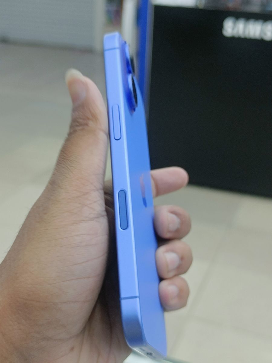 Iphone 16 - Image 3