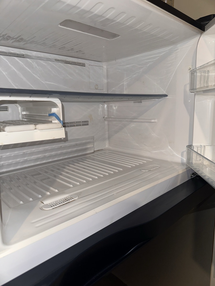 TOSHIBA blue tempered glass refrigerator 600litres - Image 4