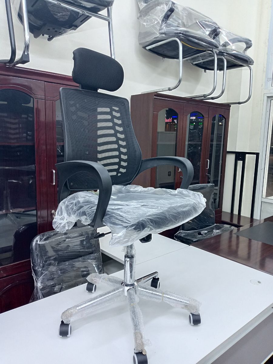 Use office furniture buy and sale - Image 15