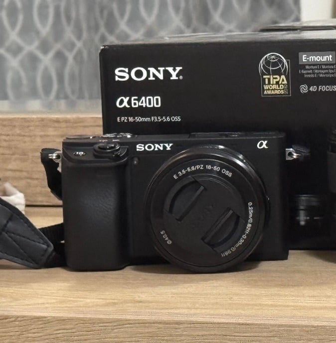 Sony A6400 + 16-50mm Kit Lens – Very Good Condition – Doha - Image 2
