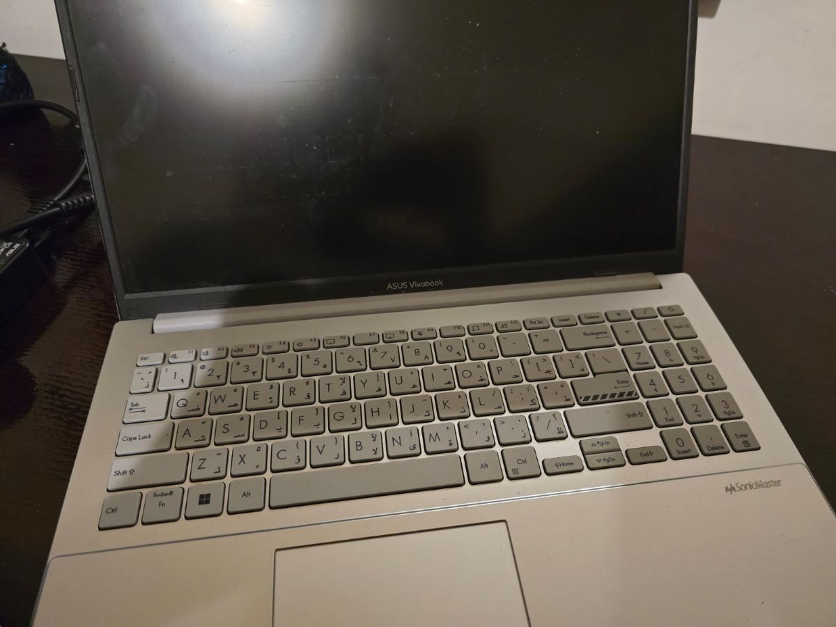 Asus Vivobook Go 15 - Image 1