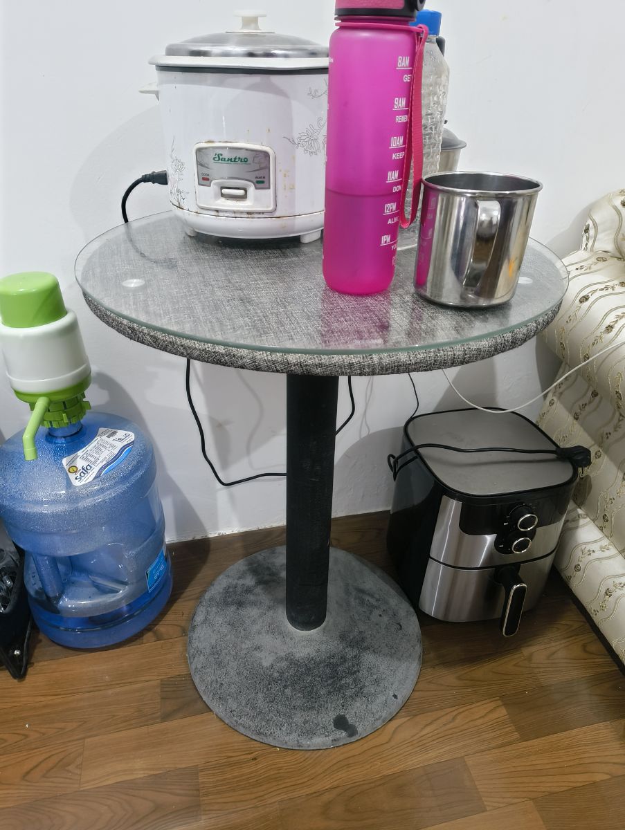 IKEA COFFEE TABLE AND TABLE WITH GLASS. - Image 6