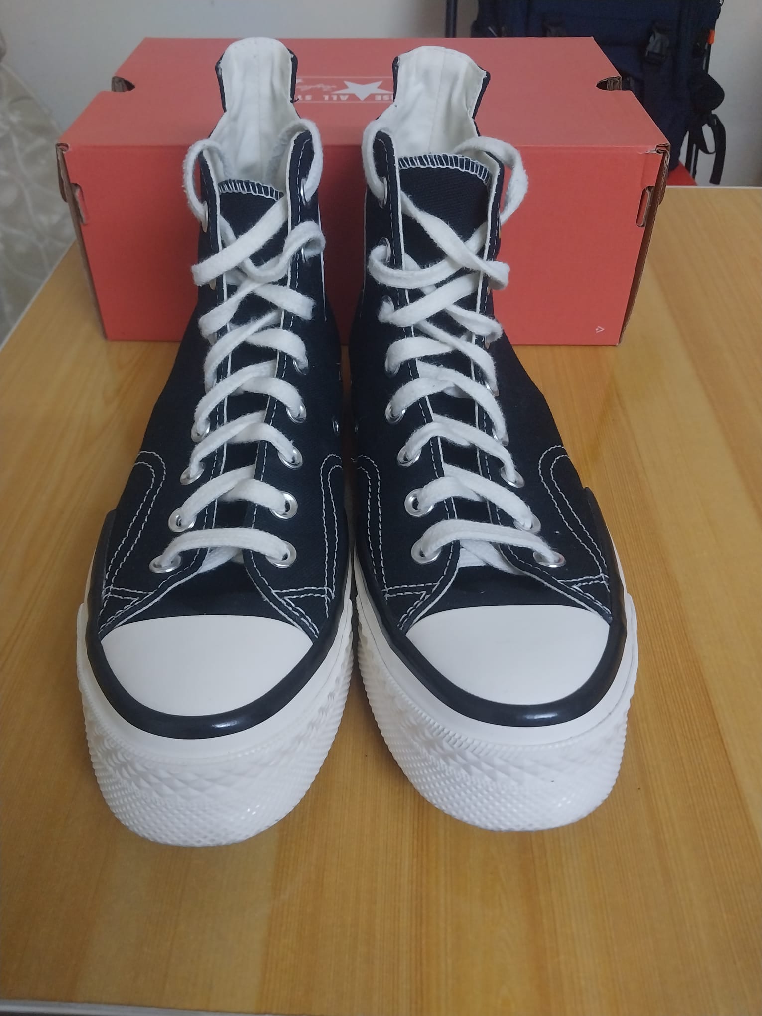 Converse All-star Chuck Taylor Shoes Size 41 Like N - Image 2