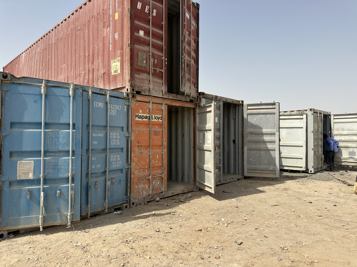 20ft & 40 ft Containers - Image 17