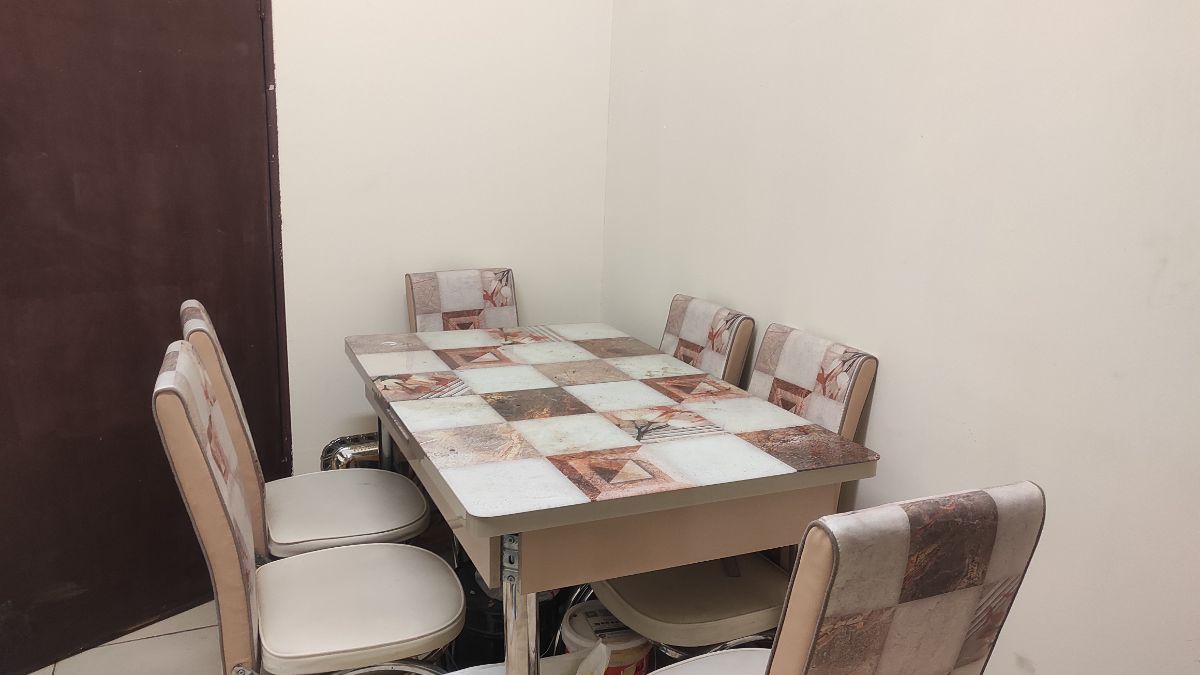 Dinning Table - Image 2