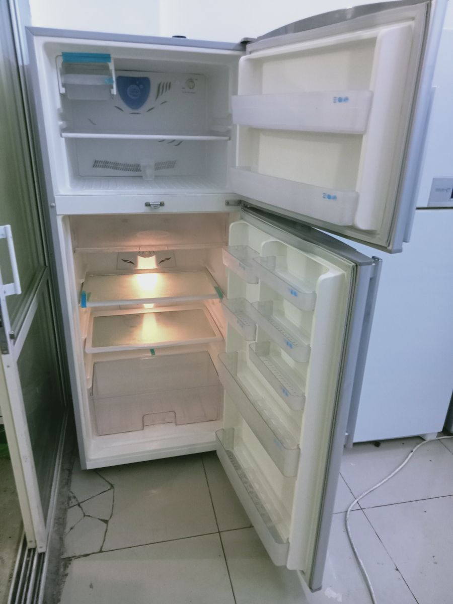 Gala refrigerator available for sale - Image 1