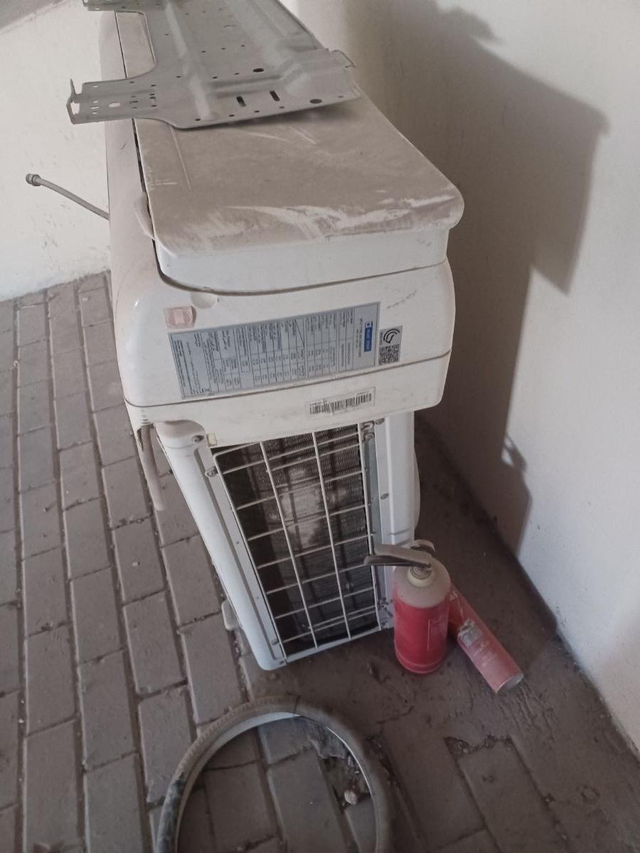 Split AC and windows AC for sale - Image 4