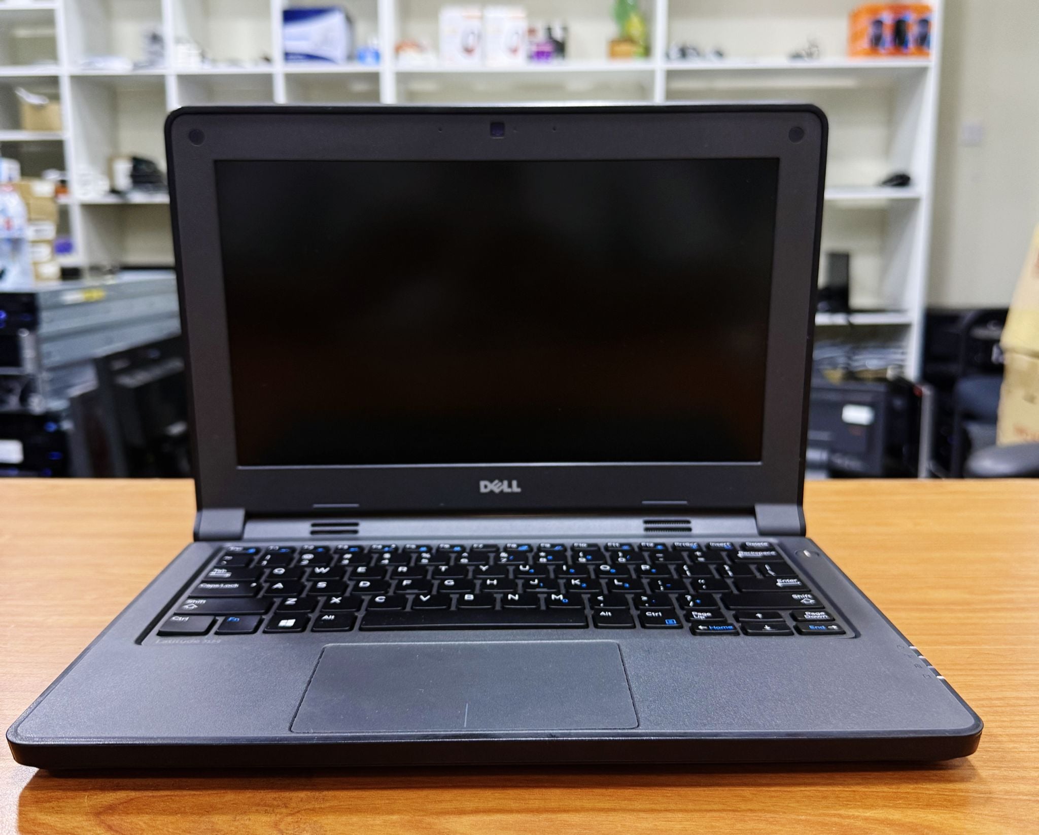 Dell Laptop 400 Qr Only - Image 1